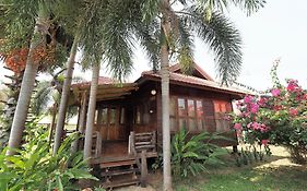 เขาโทน ริเวอร์วิว รีสอร์ท